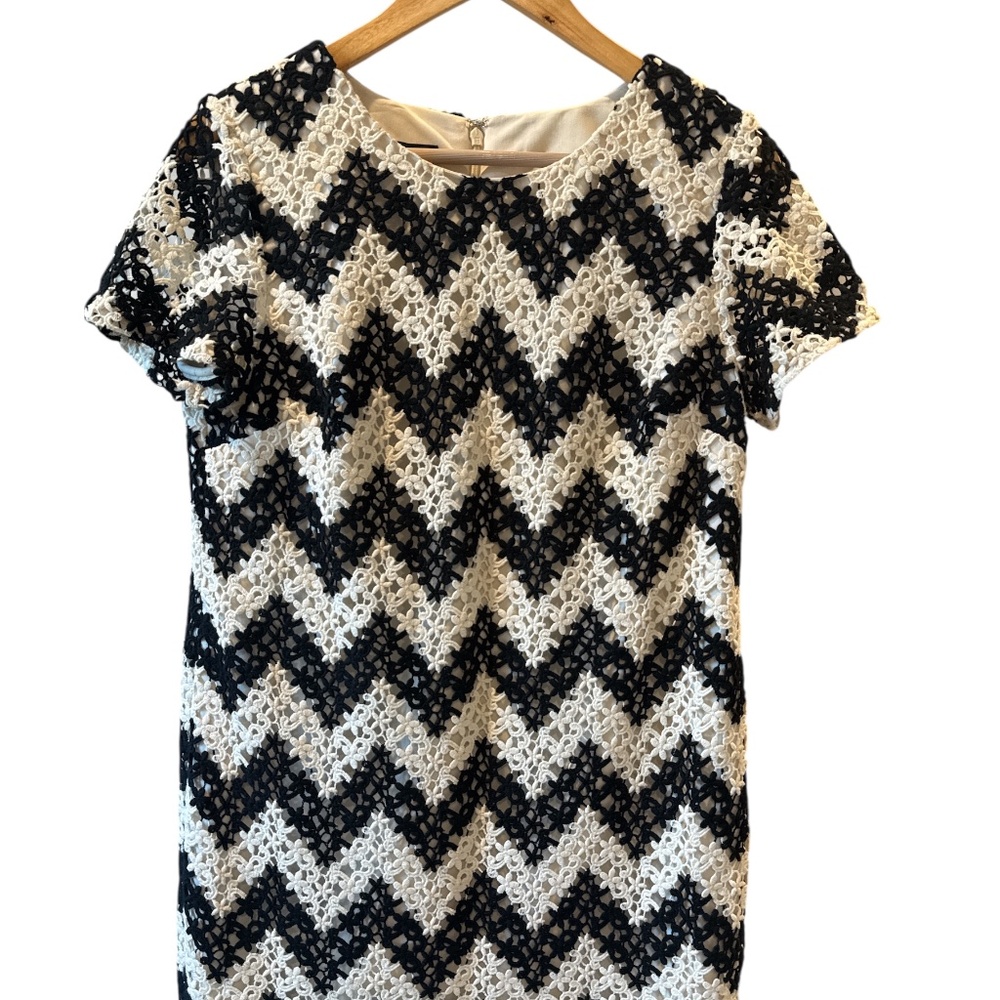 Talbots 8P Dress Crochet Black Ivory Chevron Stripe Sheath Work Cocktail EUC